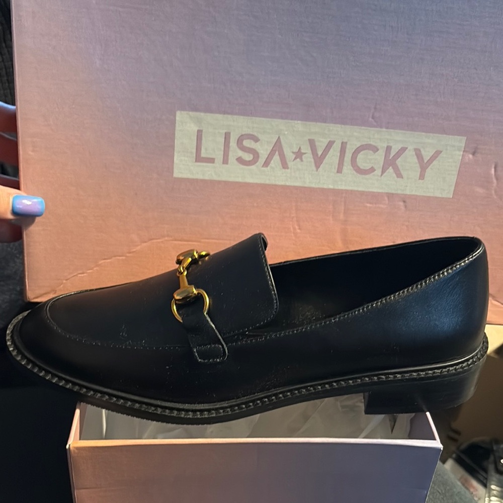Lisa Vicky brand new size 8 black sheep Nappa loafers never worn